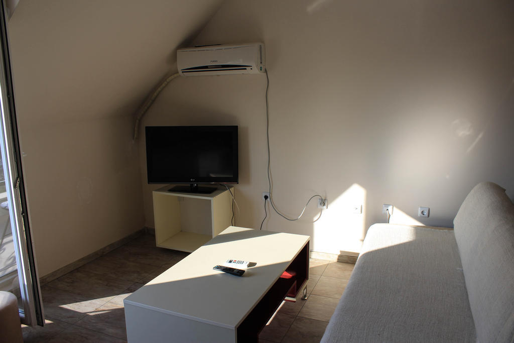 Asya Apartment Lozenets Bagian luar foto